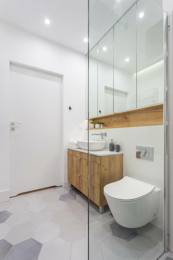 City Of The Kings - Pastel Apartment Lubelska 10 Krakow Ngoại thất bức ảnh
