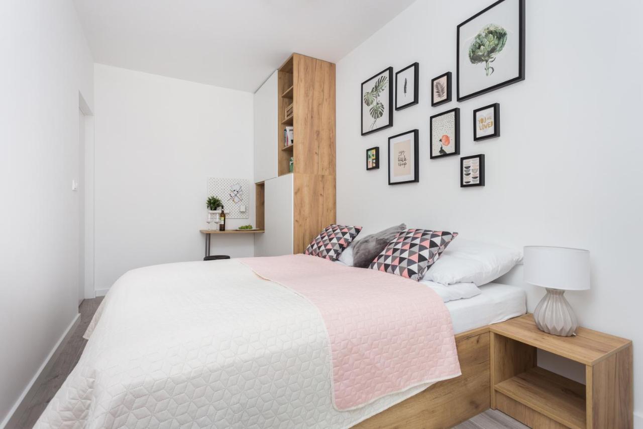City Of The Kings - Pastel Apartment Lubelska 10 Krakow Ngoại thất bức ảnh